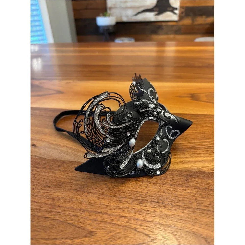 Black and Silver Masquerade Venetian Mask for Party, Prom, Mardi Gras